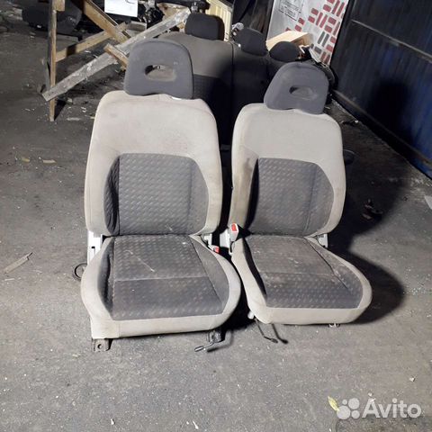 Комплект сидений Columbia Nissan X-trail T30