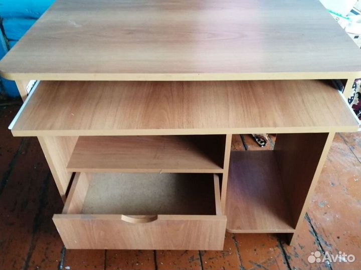 Компьютерный стол бу