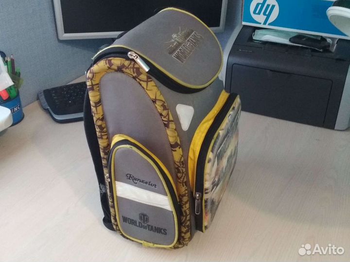 Рюкзак школьный