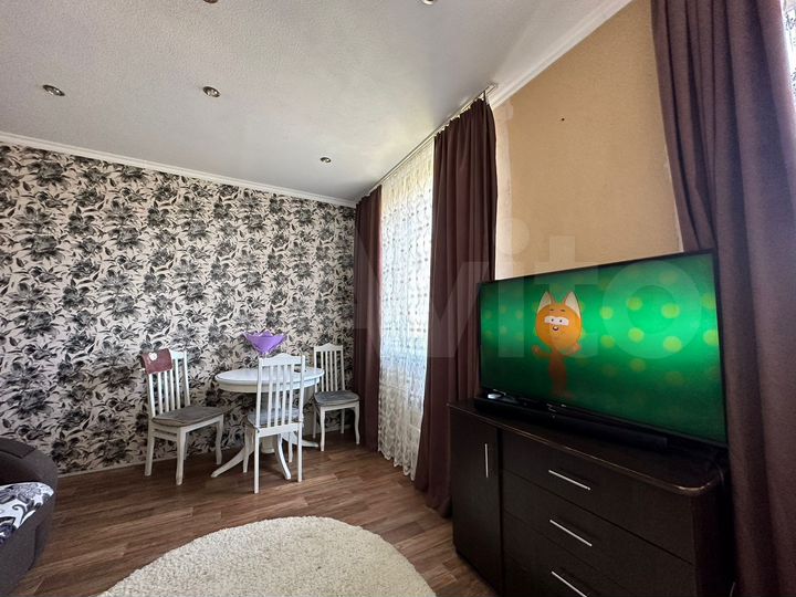 2-к. квартира, 60 м², 2/2 эт.