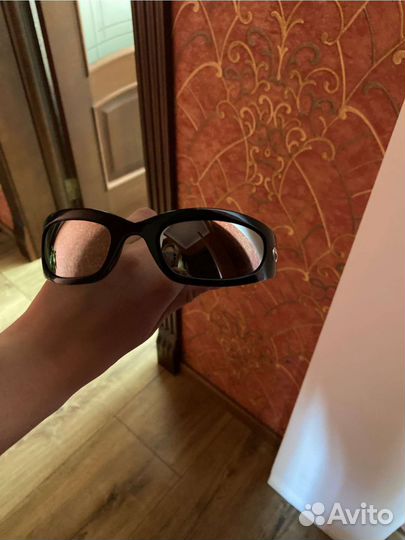 Солнцезащитные очки