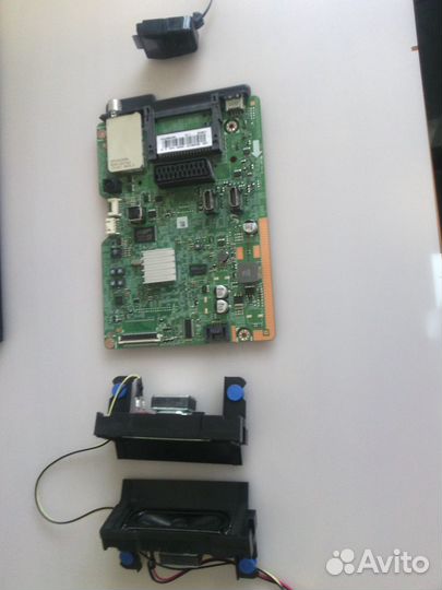 Samsung UE32J4000AK