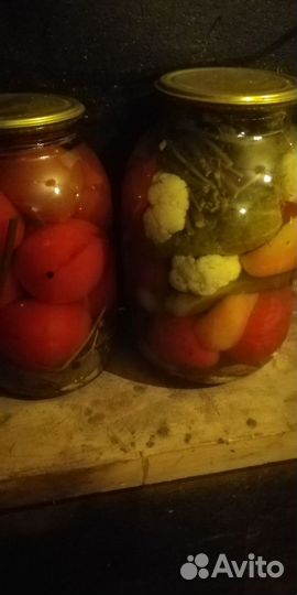Огурцы помидоры, капуста папоротник грибы варенье