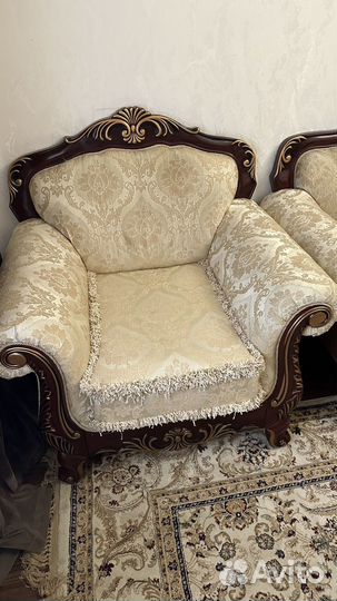 Диваны и холлы