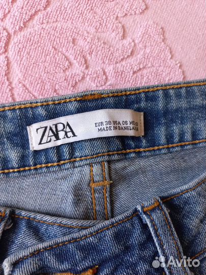 Джинсы zara укороченные