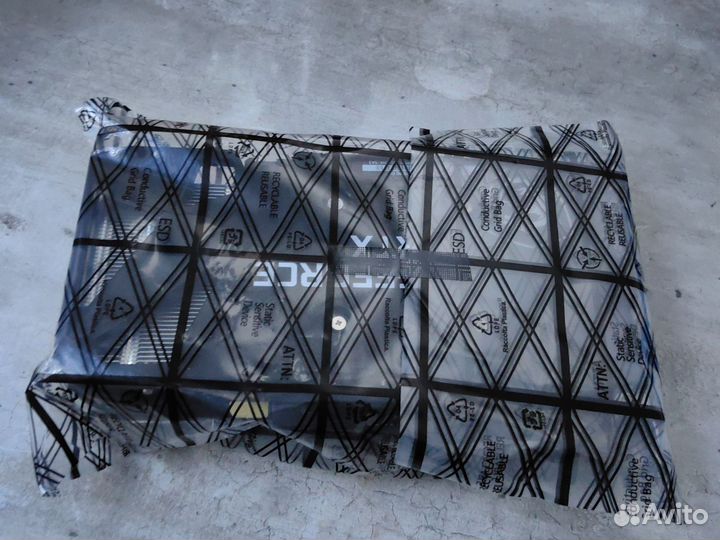 MSI Видеокарта GeForce RTX 3050 GeForce