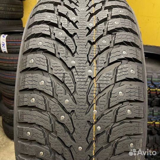 Ikon Tyres Autograph Ice 9 SUV 225/60 R17