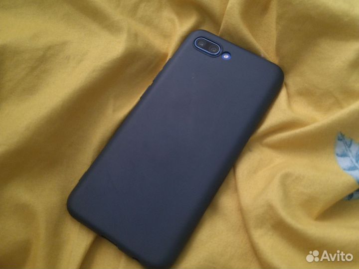 HONOR 10, 4/64 ГБ