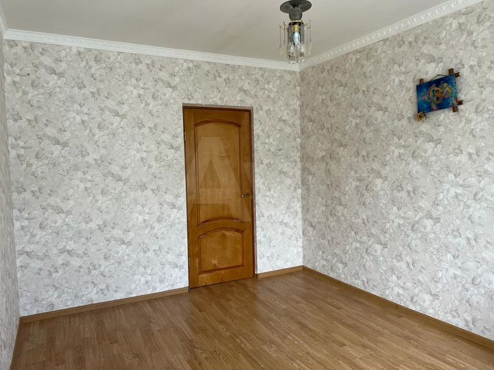 2-к. квартира, 52 м², 1/5 эт.