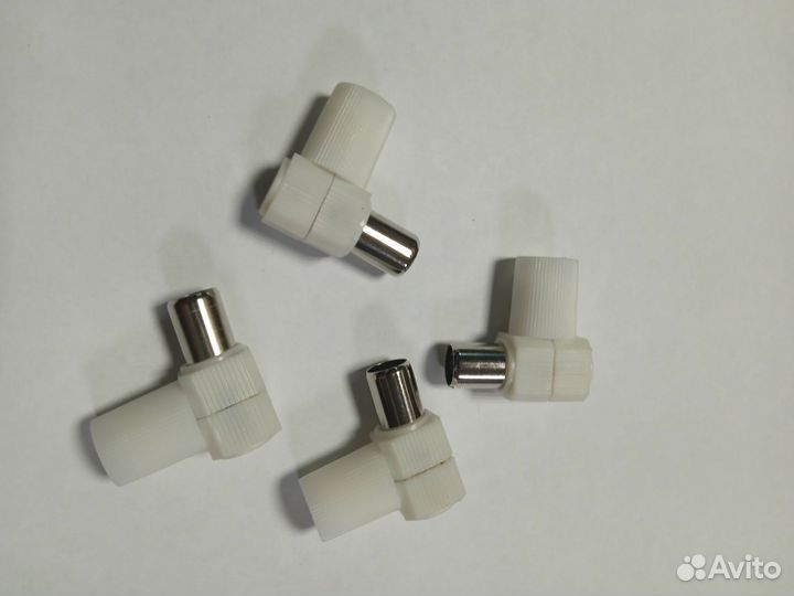 Антенный штекер Г-образный