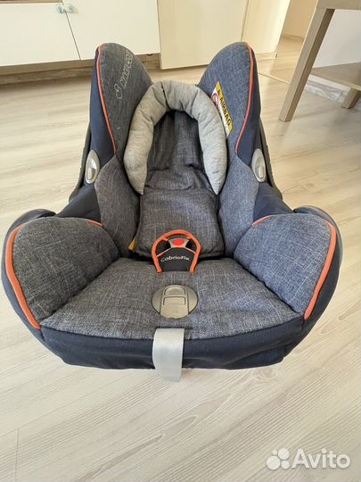 Детское автокресло maxi cosi cabriofix 0+