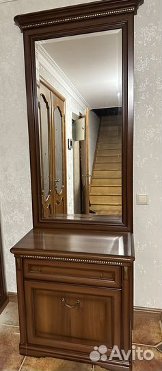 Обувница с зеркалом