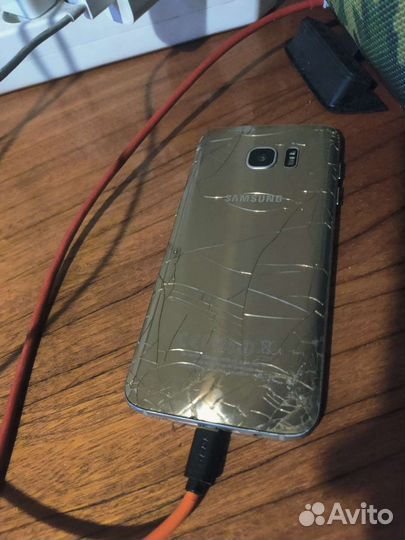 Телефон Samsung