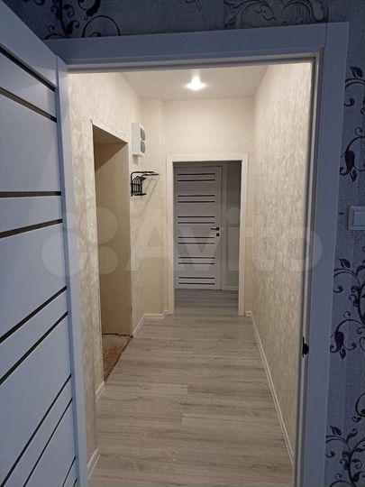 2-к. квартира, 50 м², 3/3 эт.
