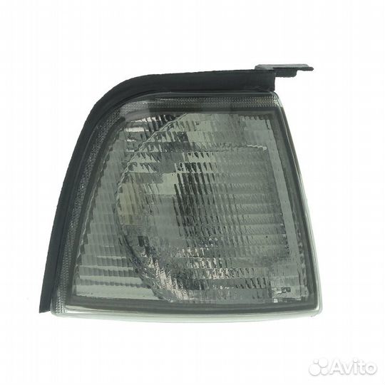 Указатель поворота правый угловой Audi 80 B3