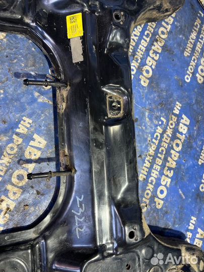 Передний подрамник Chevrolet Aveo T300 хэтчбек