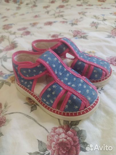 Обувь для девочки Сандалии