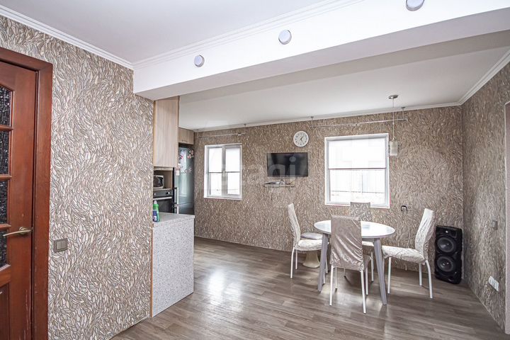 Дом 64 м² на участке 10 сот.