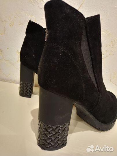 Ботинки женские 39 размер