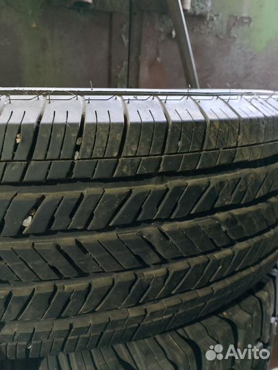 Bridgestone Dueler H/T 245/75 R17