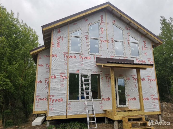 Бригада строителей