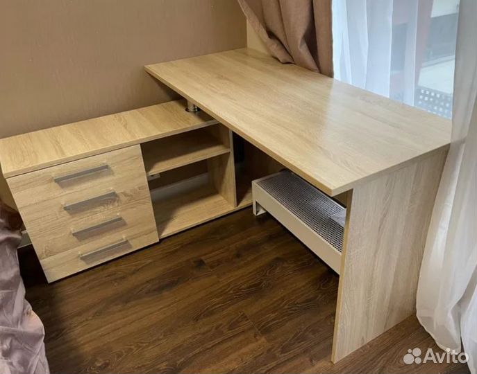 Стол компьютерный Алькор