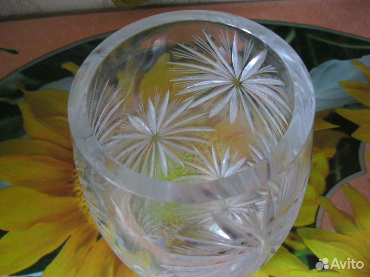 Хрустальная ваза