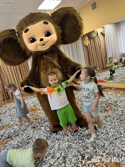 Аниматор капибара, день рождение