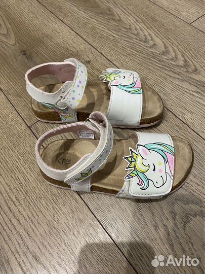 Сандалии для девочки