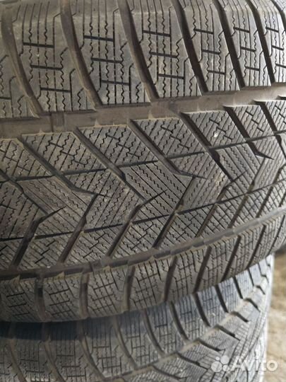 Arivo Winmaster ProX ARW5 275/40 R22