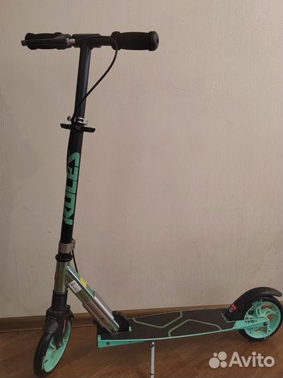 Два взрослых самоката