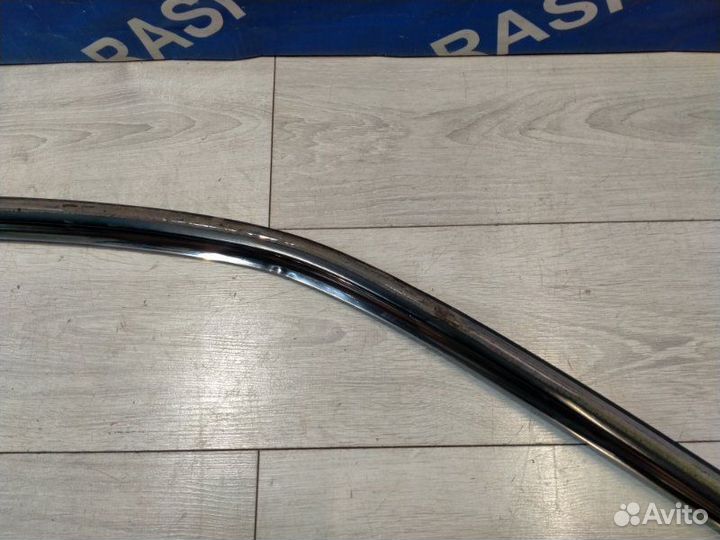 Молдинг на крышу левый Toyota Mark Ii JZX100 1jzge