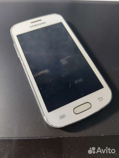 Телефон Samsung Trend lite