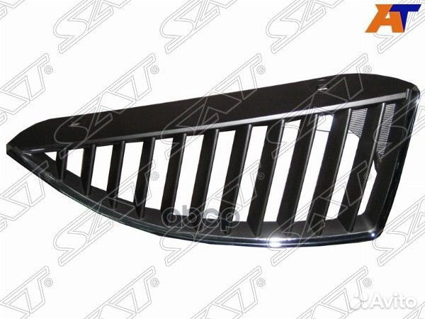 Решетка радиатора mitsubishi lancer 03-05 RH хр
