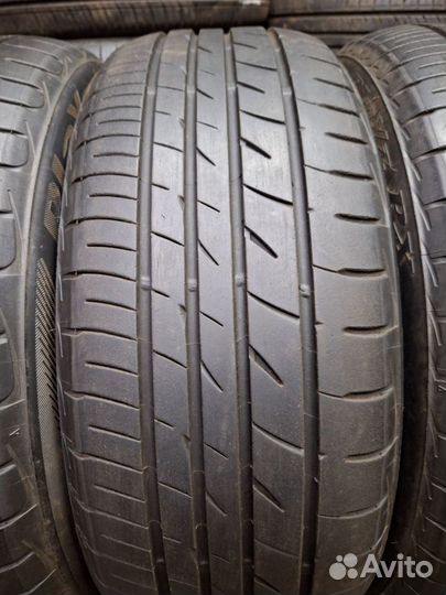 Bridgestone Playz PX 215/55 R17 94V