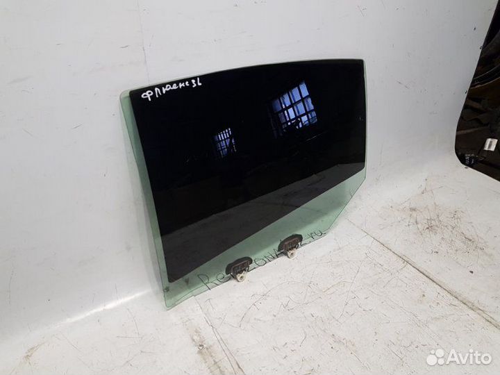 Стекло заднее левое Renault Fluence 2010