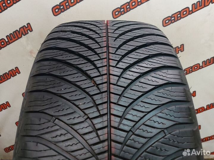 Goodyear Vector 4Seasons Gen-2 235/45 R17 97Y