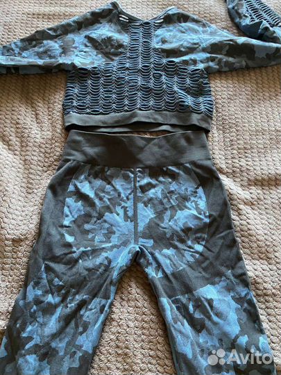 Спортивный костюм женский