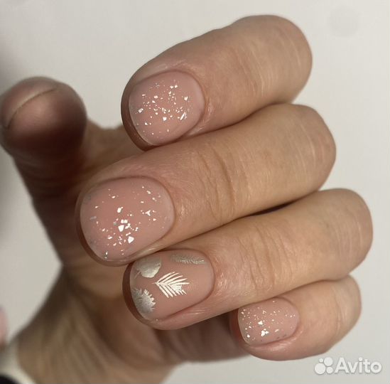 Нужна модель на маникюр с укреплением