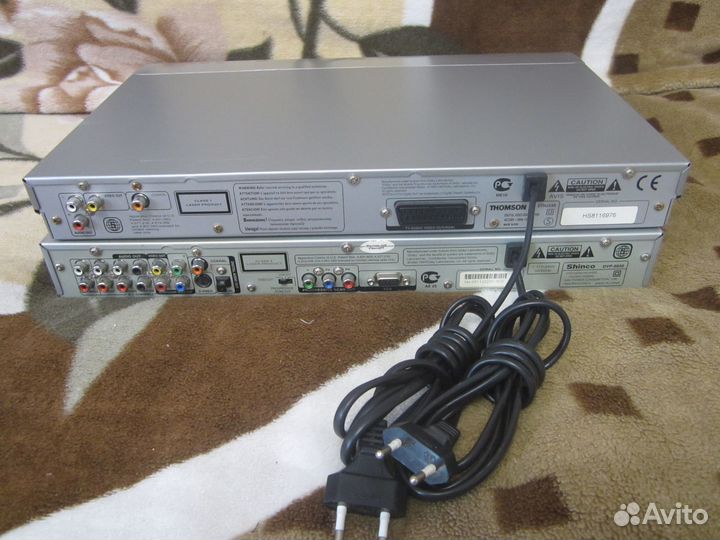 DVD-плееры Thomson DTH223R и Shinco DVP-8830