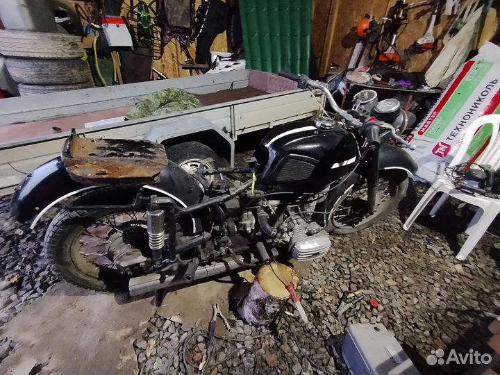 Мотоцикл Днепр 11