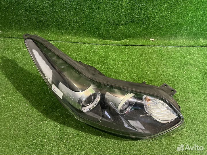 Фара правая KIA Sportage 4 2016 галоген