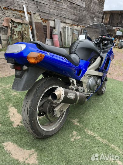 Kawasaki zzr 600