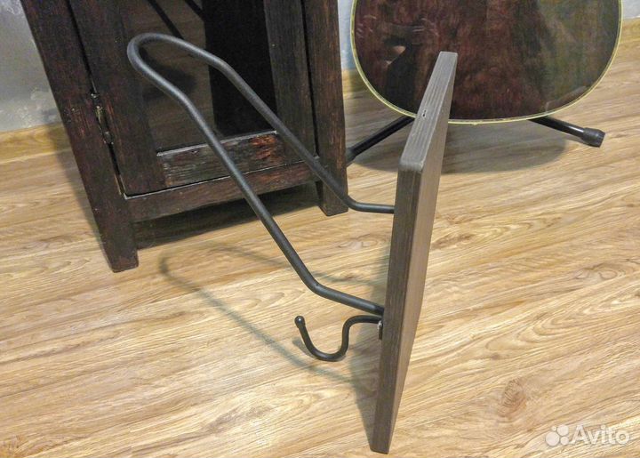 Вешалка Triumph (British)