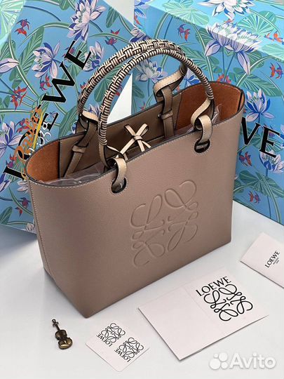 Сумка тоут Loewe женская