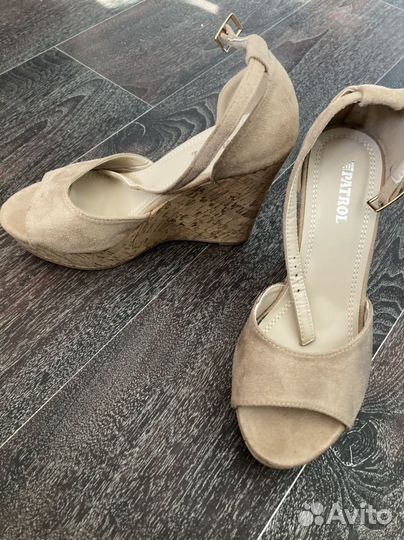 Босоножки женские 38 размер на платформе