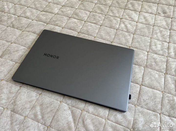 Новый Honor MagicBook X 15 /i3-10110U/8/256