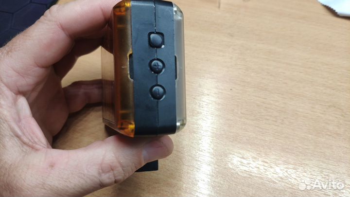 Накамерный видео- фото-свет Yongnuo YN-0906