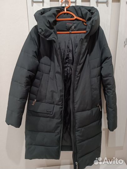 Я помогаю/Пуховик женский длинный