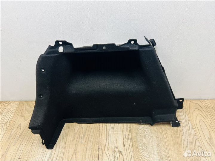 Обшивка багажника задняя левая Hyundai I30 1.6